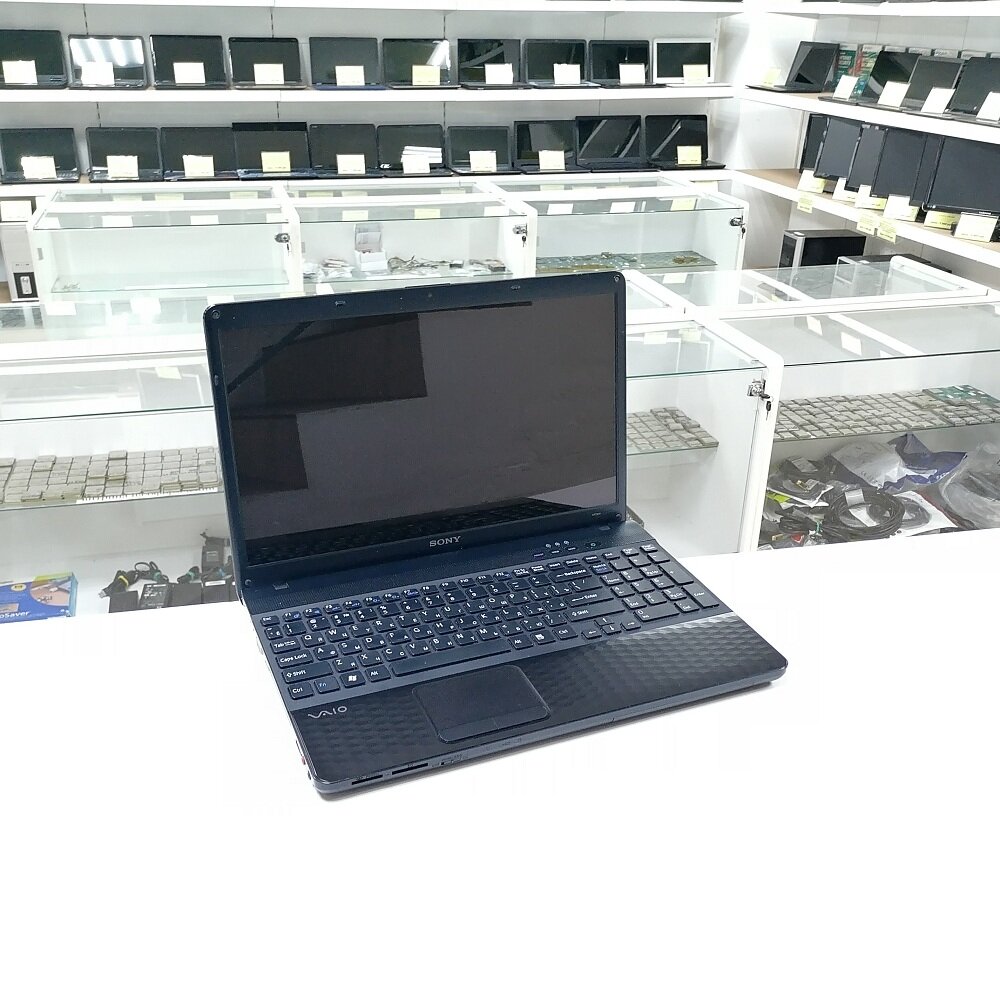 Ноутбук Sony VAIO VPC-EH2S1R/B Core i5-2430M