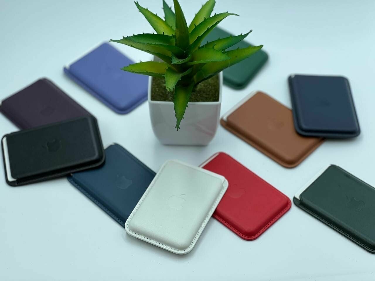 Картхолдер MagSafe для Apple iPhone / Эпл Айфон / Cardholder / Визитница / Leather Wallet with MagSafe /Искусственная кожа — фото 1