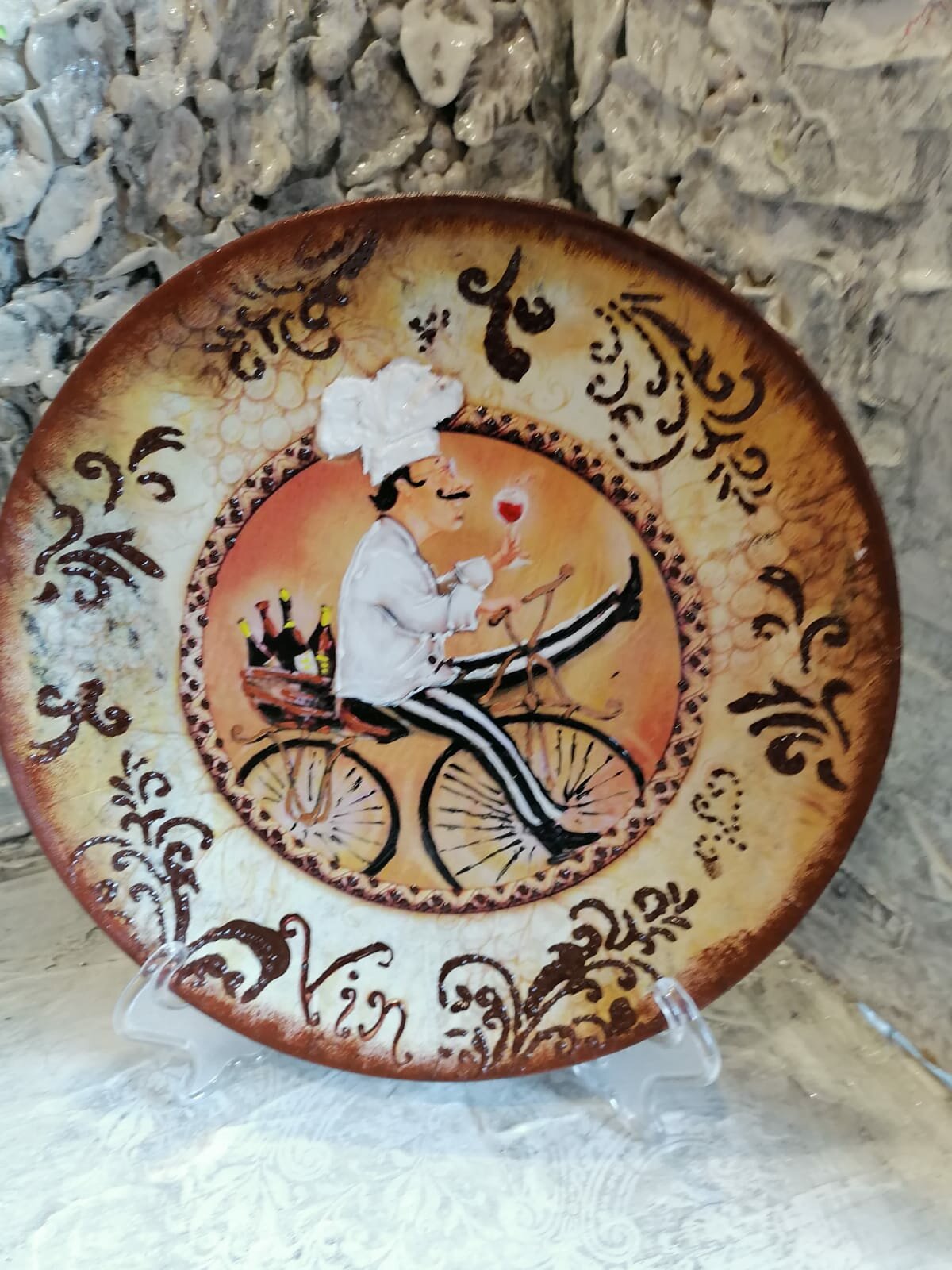 Тарелка декоративная "Повар на велосипеде", керамика, 24см, декупаж