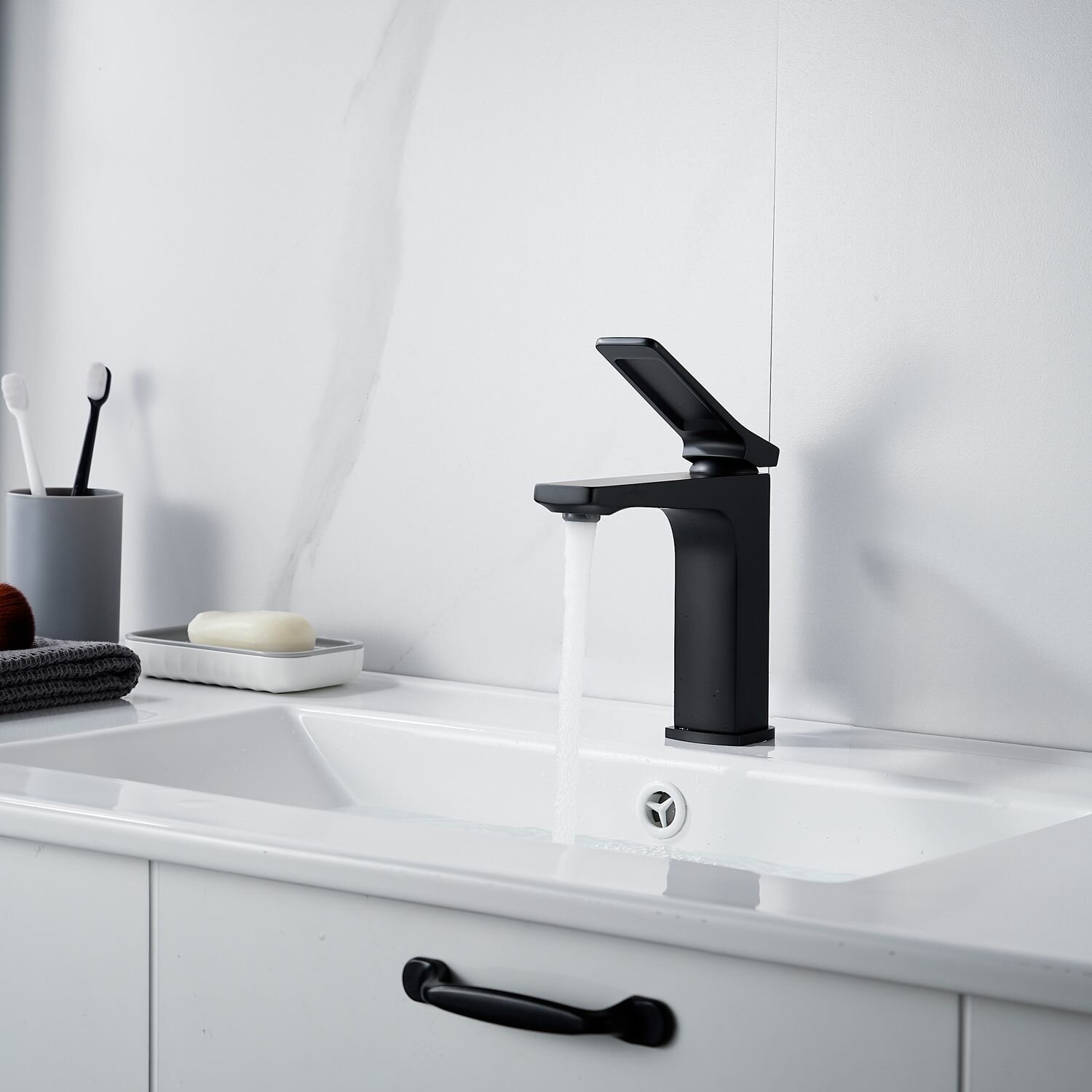 Смеситель для раковины Shevanik S4601H черный