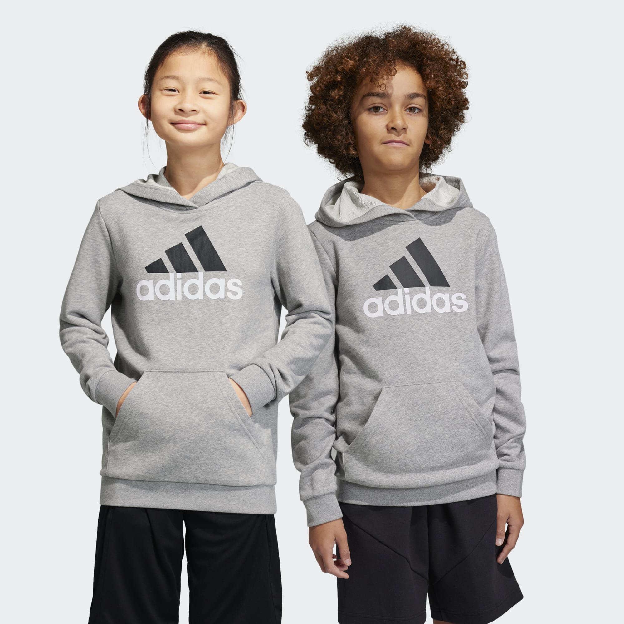 Худи спортивное adidas