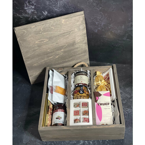 Подарочный набор в деревянном ящике Элитный женский, тройной ящик подарочный набор антуриум сувенир и шоколад в стильном ящике