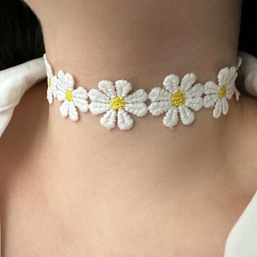 Чокер Never-more длина 27 см желтый белый 560₽