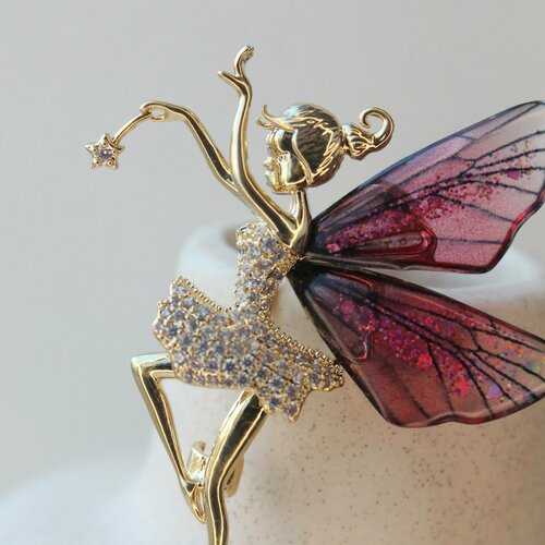 Брошь Ювелирная шкатулка, акрил, стразы, малиновый