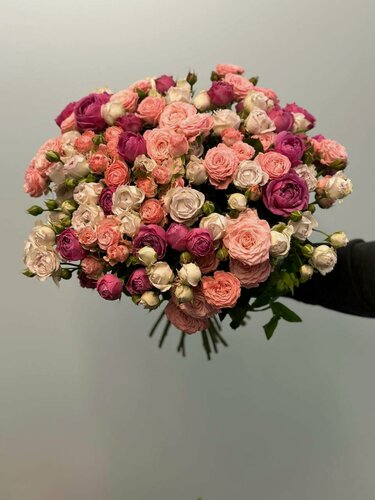 Изображение товара Букет wowflo "Розы микс", 35 роз, высота 60см, под ленту/обертку/крафт-бумагу/пленку