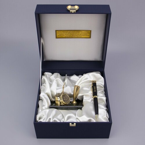 Ручка Капитан с держателем Классика и фигуркой в футляре синяя 12790₽