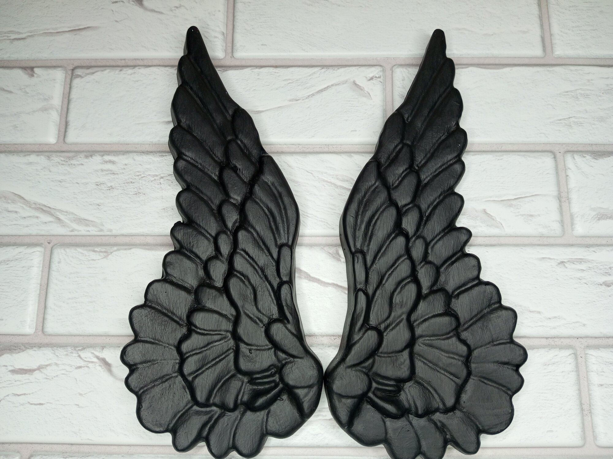 Декоративное настенное панно крылья ангела (декор на стену) барельеф из гипса черный