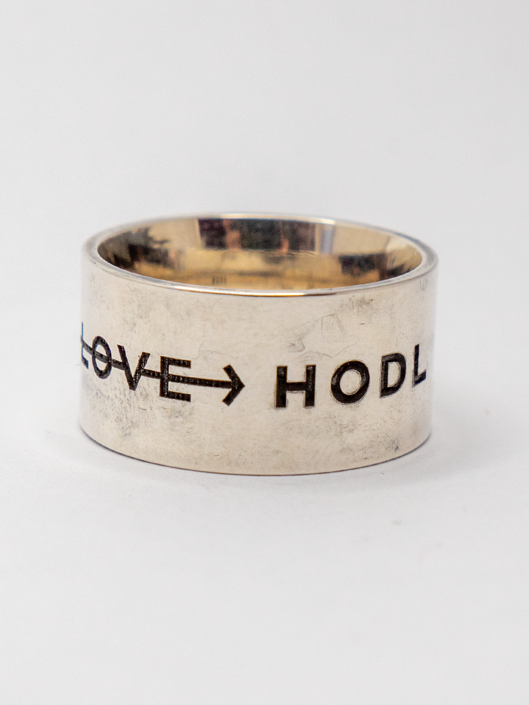 Кольцо HODL Love Hodl by Hodl Jewelry, серебро, 925 проба, оксидирование, родирование, чернение, гравировка, платинирование