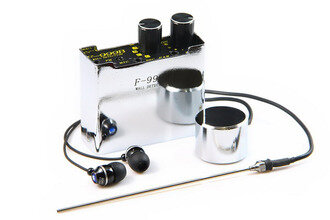 фото Профессиональный направленный усиленный микрофон через стены