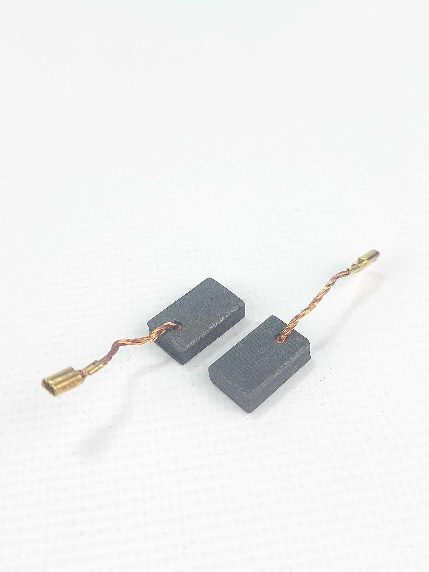 Щетка угольная 5х10х16 Фиолент MD1-11E, MF-3-1000 (поводок клема-мама)