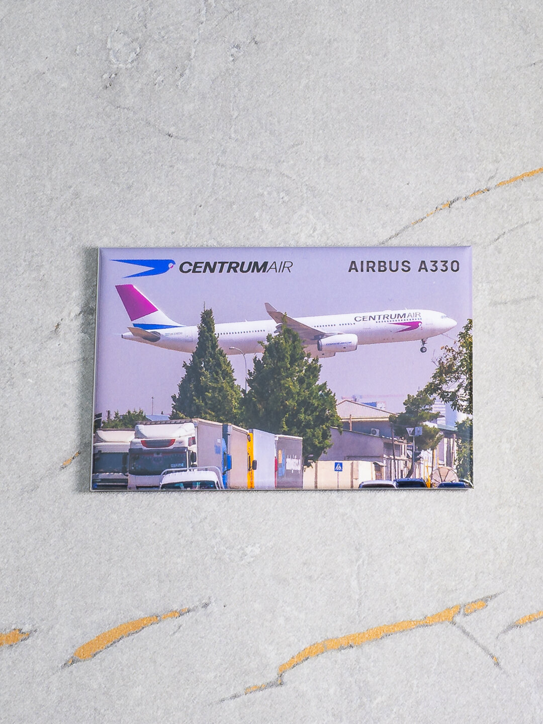 Фото магнит (авиасувенир), фото самолёта Airbus A330 Centrum Air, размер 8x5 см