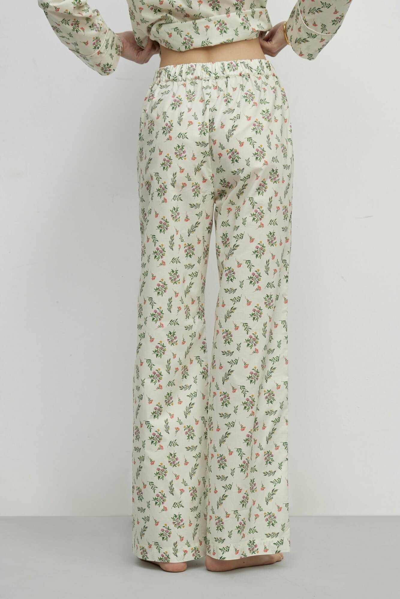 Пижама 8 HORAS of silk, размер M, мультиколор - фотография № 10
