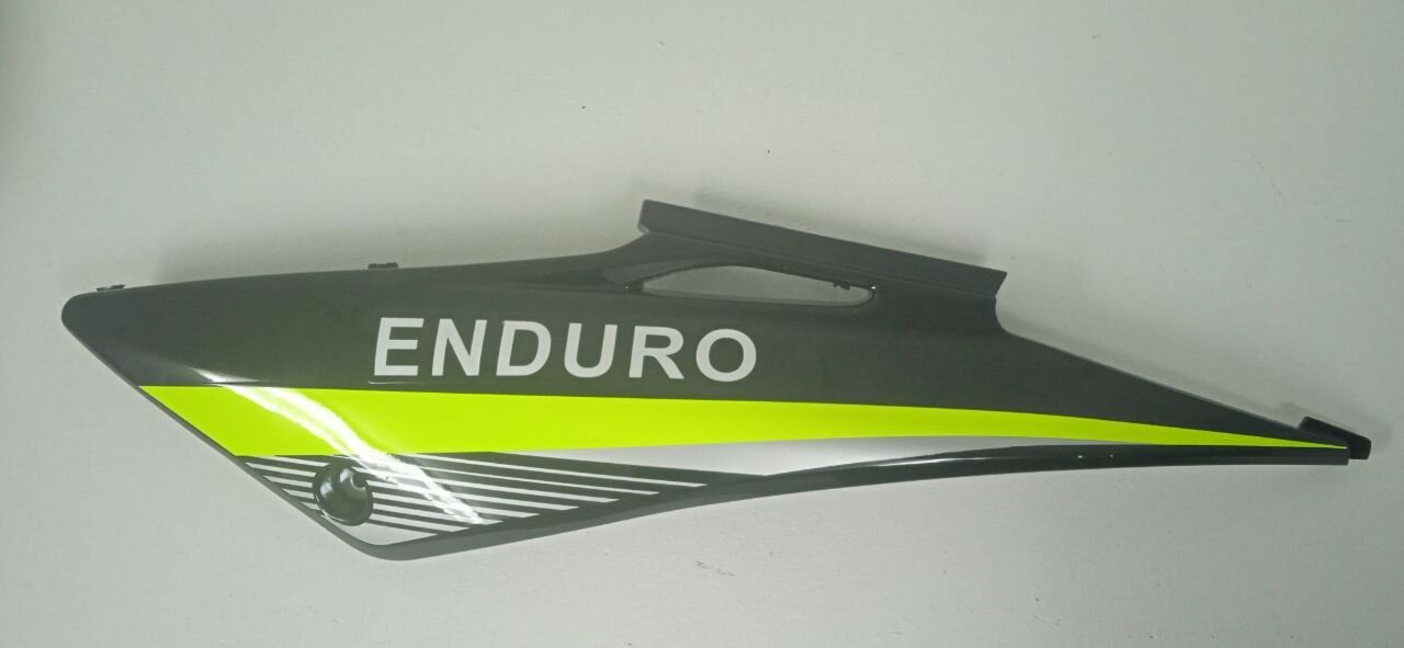 Пластик боковой задний левый Мотоцикл Enduro ST 250