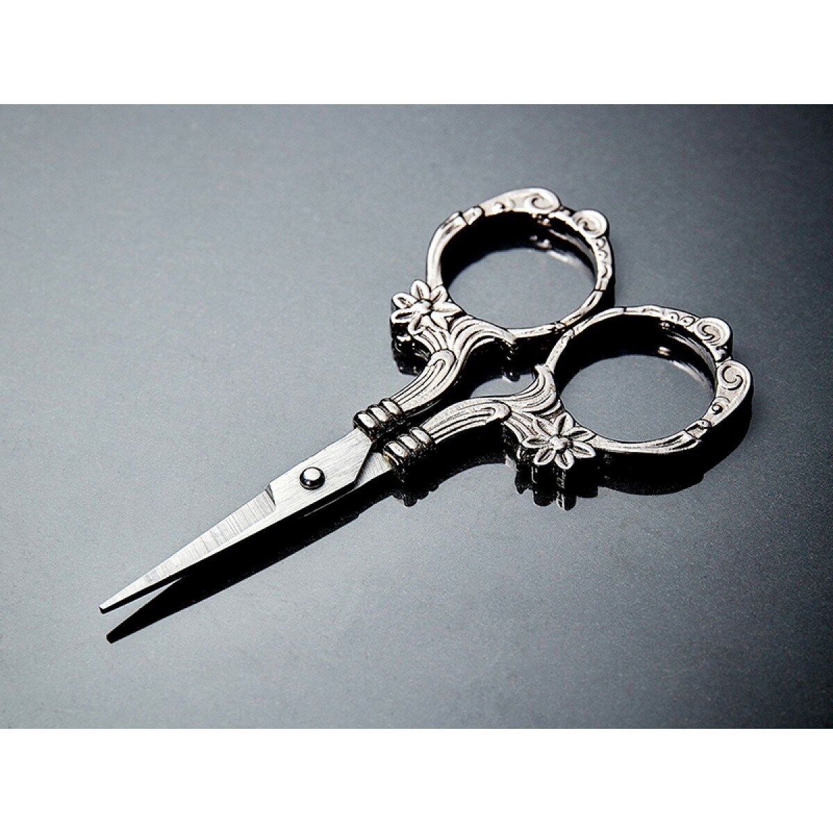 Ножницы для вышивания, 9,5 см 9,5 см серебро/черный металл HEMLINE B4727