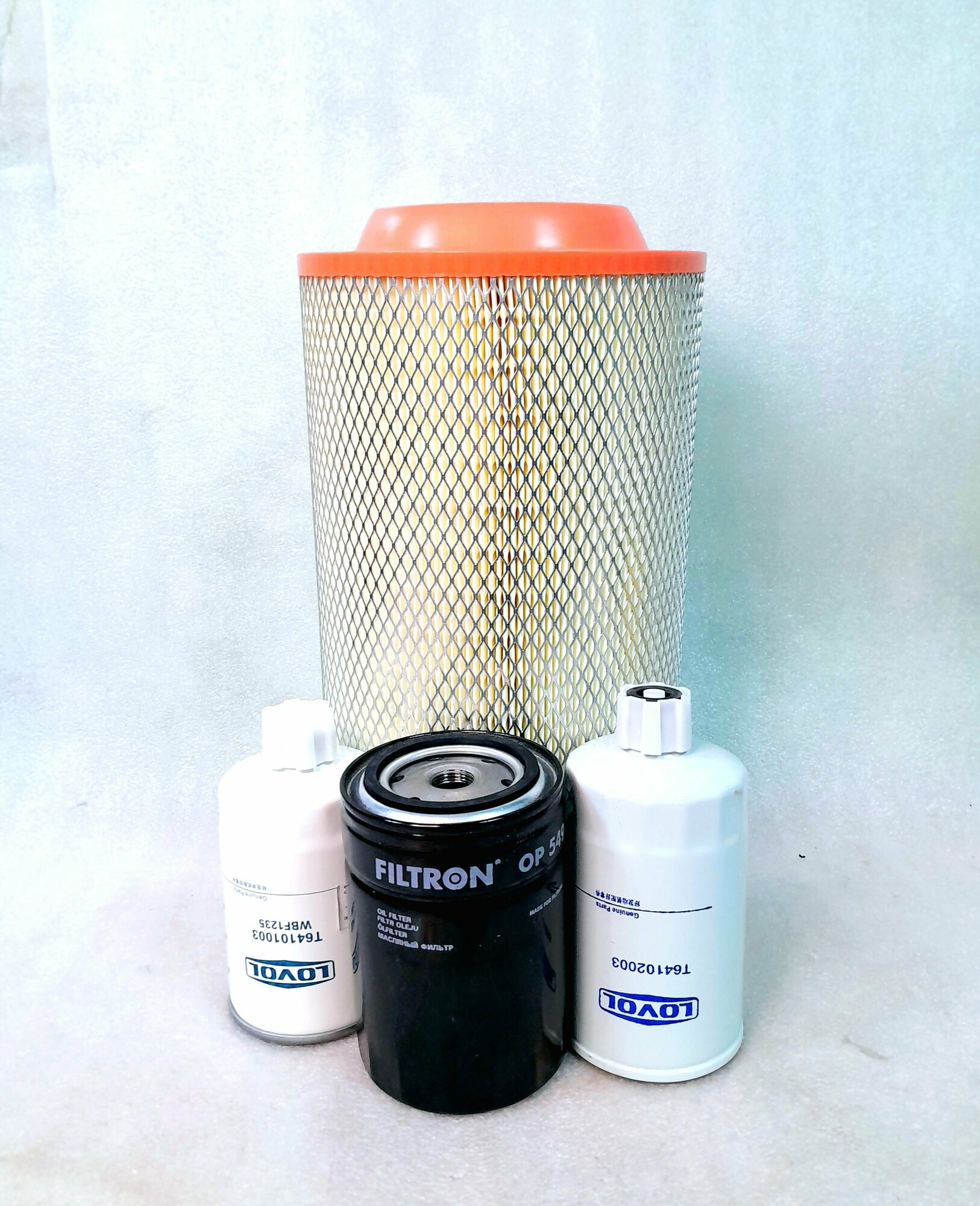 фото Набор фильтров на Foton (Фотон) 1069 (воздушный, масляный, топливный-грубой и тонкой отчистки)