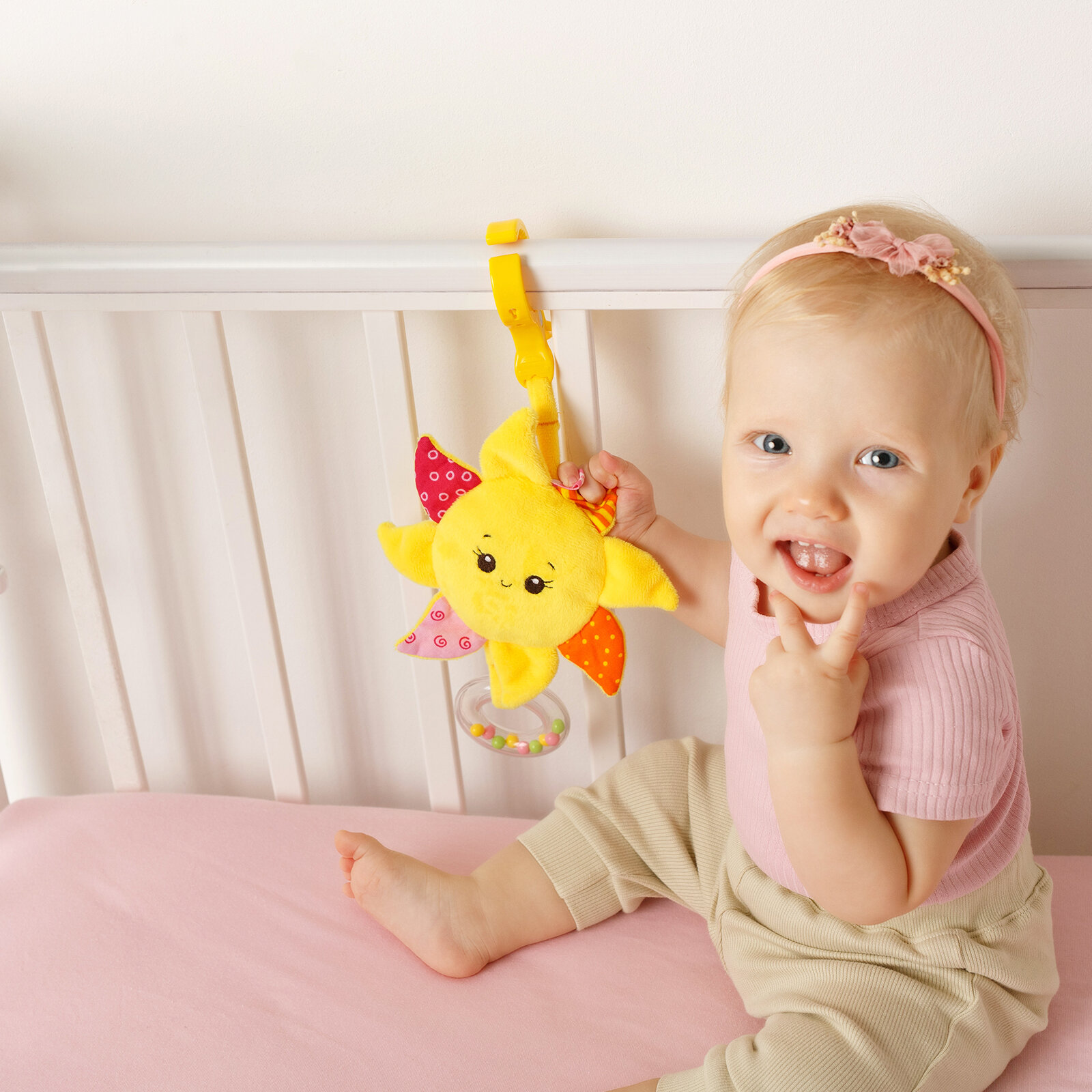 Развивающая игрушка-подвеска «Солнышко». Мякиши. Для детей с рождения.