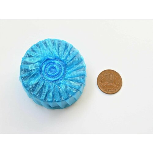 Okazaki Очищающая и дезодорирующая таблетка для бачка унитаза, окрашивающая воду в голубой цвет с ароматом лаванды 100 гр