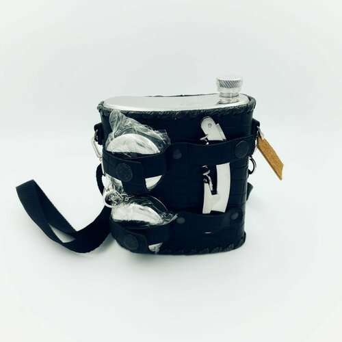 Фляга походная в кожаном чехле 0.5л. вэлс 502 плоская чёрная+нож+2стаканчика