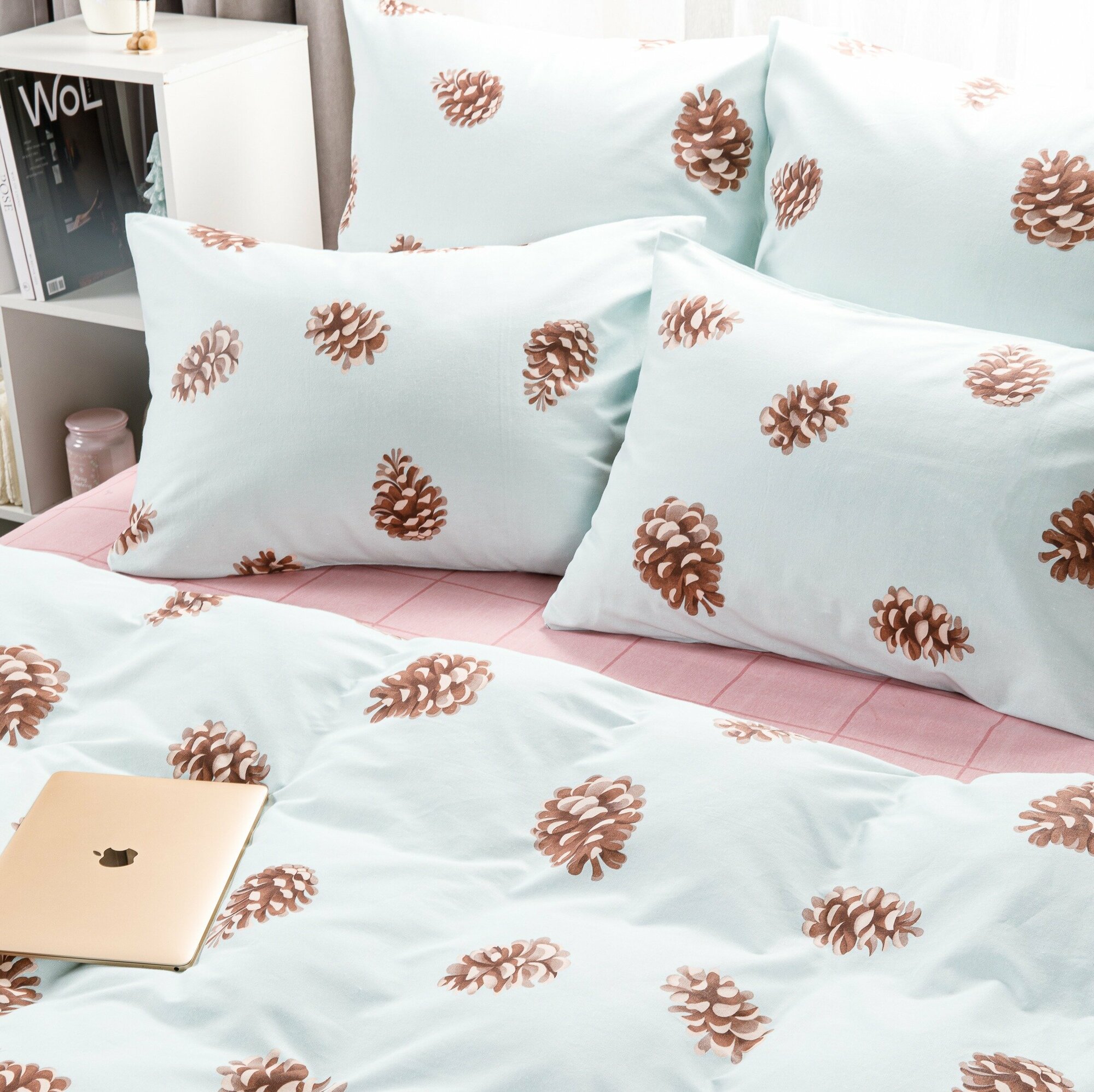 фото Постельное белье 1 5 спальное, наволочки 50х70 Веселина Шишки, 100% хлопок, ткань бязь