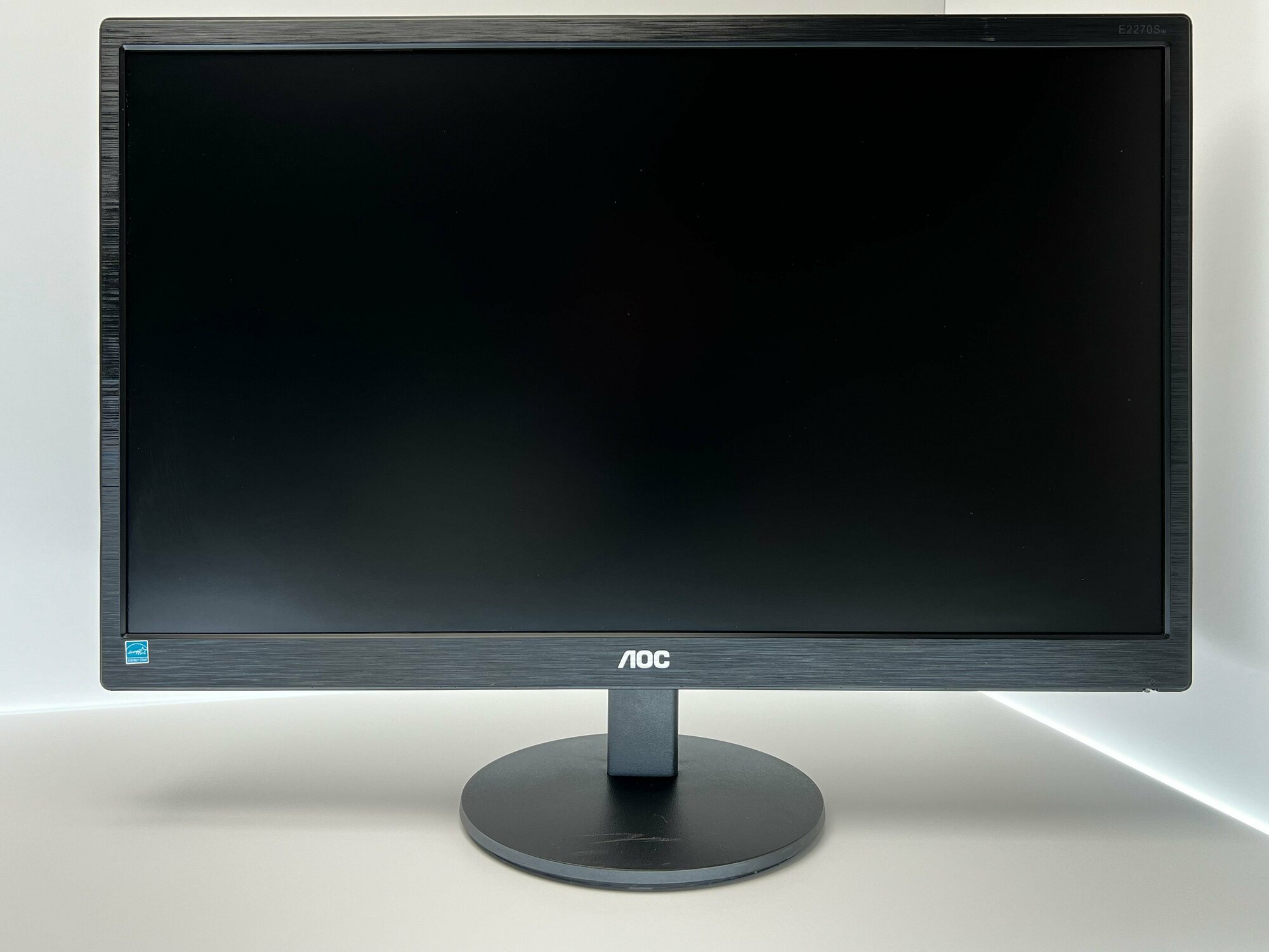 21.5" Монитор AOC e2270Swn, 1920x1080, 75 Гц, TN, черный