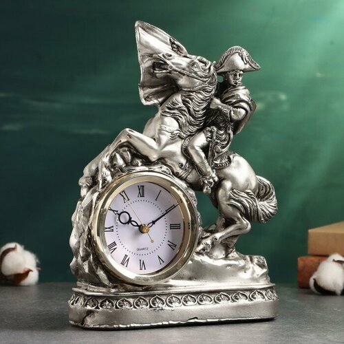 Хорошие сувениры Часы Всадник на лошади 28см сталь 4732₽