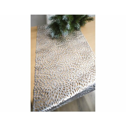 Дорожка для стола танец хризантем, серебряная, 35х90 см, Koopman International CR1000420-серебряная