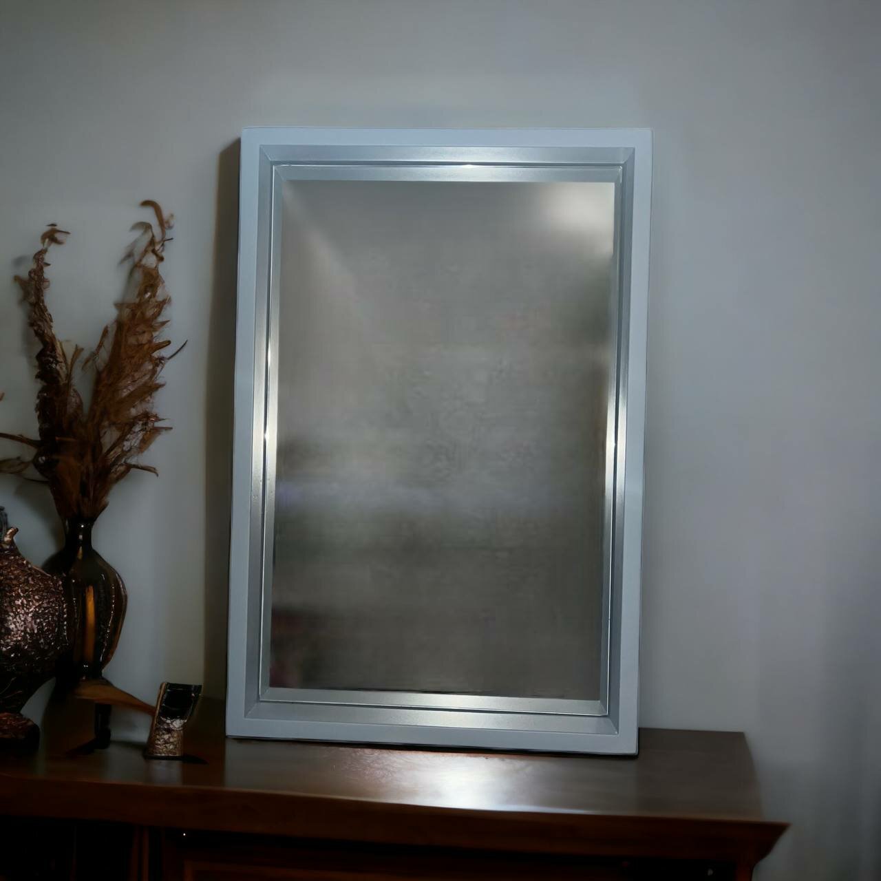Зеркало настенное 60x40 см интерьерное из дерева, светло-серый - фотография № 4