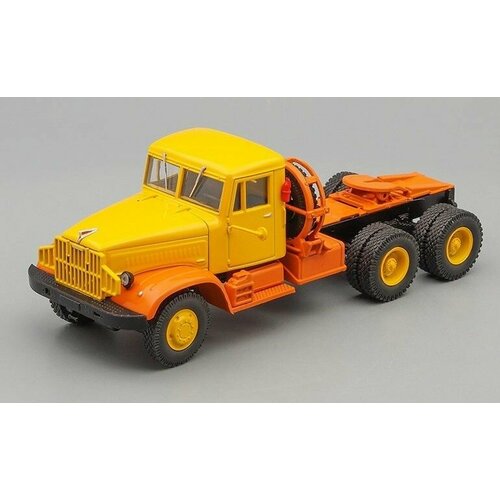 Масштабная модель грузовика коллекционная краз 221Б/258Б седельный тягач Автоэкспорт (1966-1969), желто-оранжевый