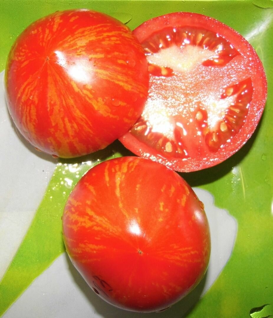 Коллекционные семена томата Полосатое бычье сердце