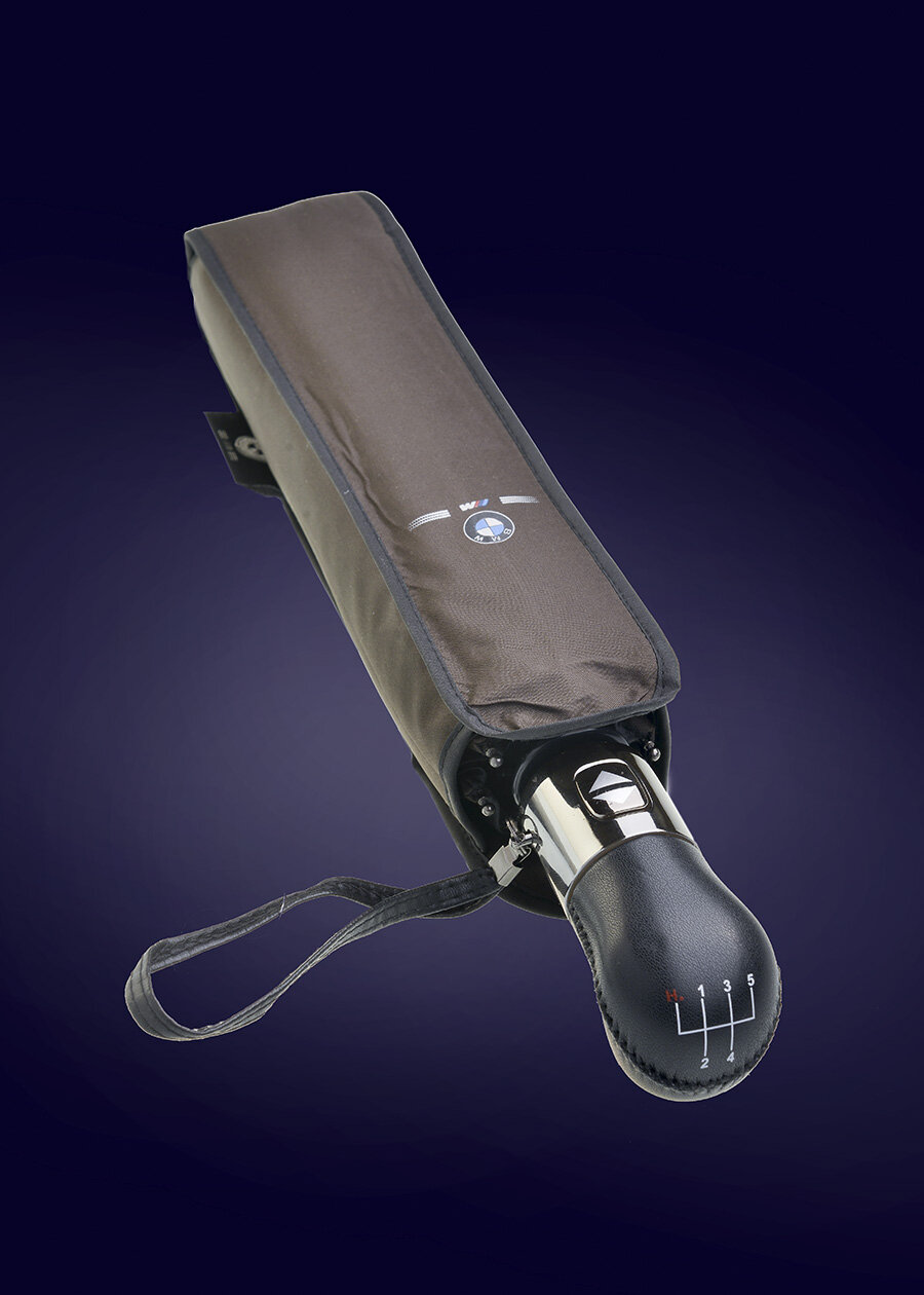 фото Зонт BMW черный автомат с кожаной ручкой в виде коробки передач