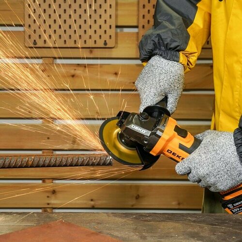 Аккумуляторная угловая шлифмашина DEKO DKAG20-125 20 В 2 Ач Li-Ion d125х222 мм 11014₽