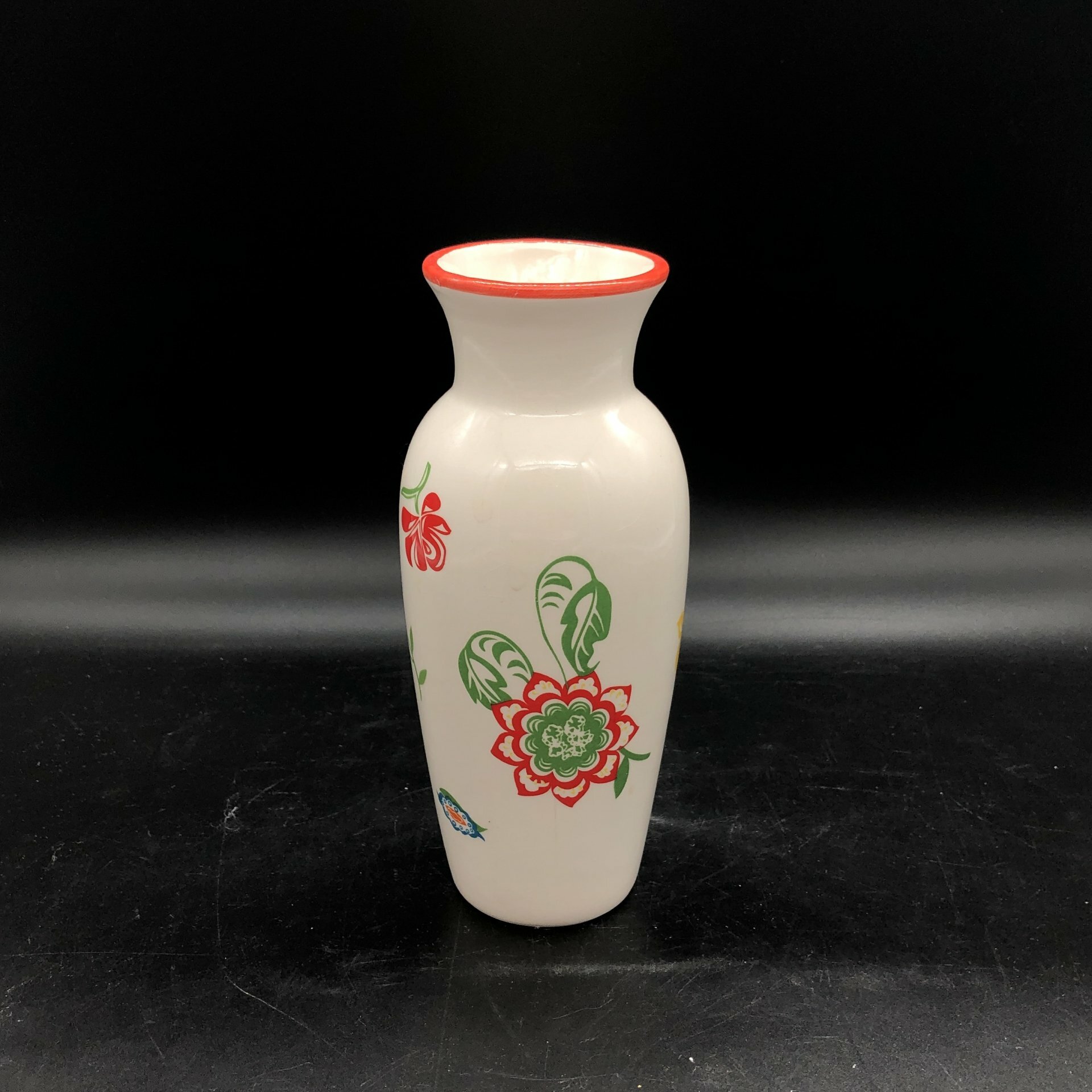 фото Ваза декоративная с цветочным декором, фарфор, деколь, крытье, 1980-2000 гг.