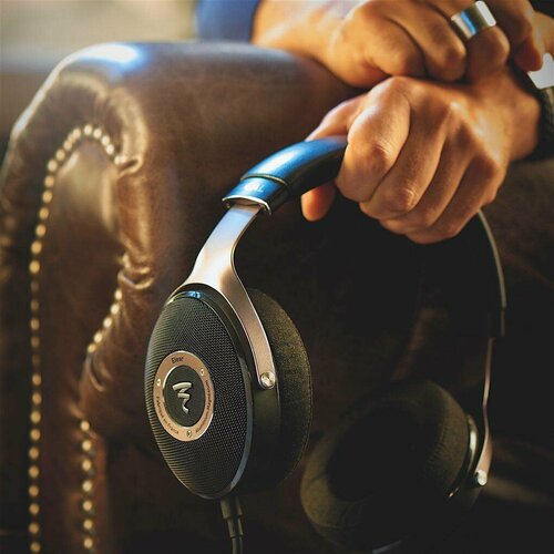 Focal Elear 10999000₽