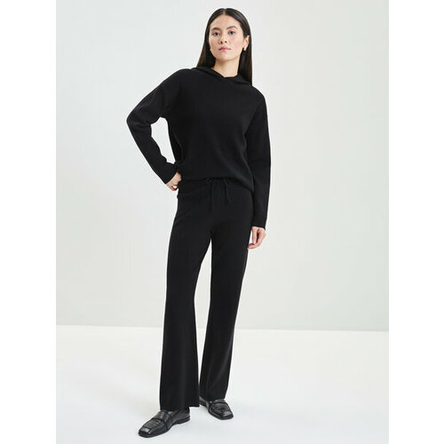 фото Брюки zarina, размер m (ru 46)/170, черный