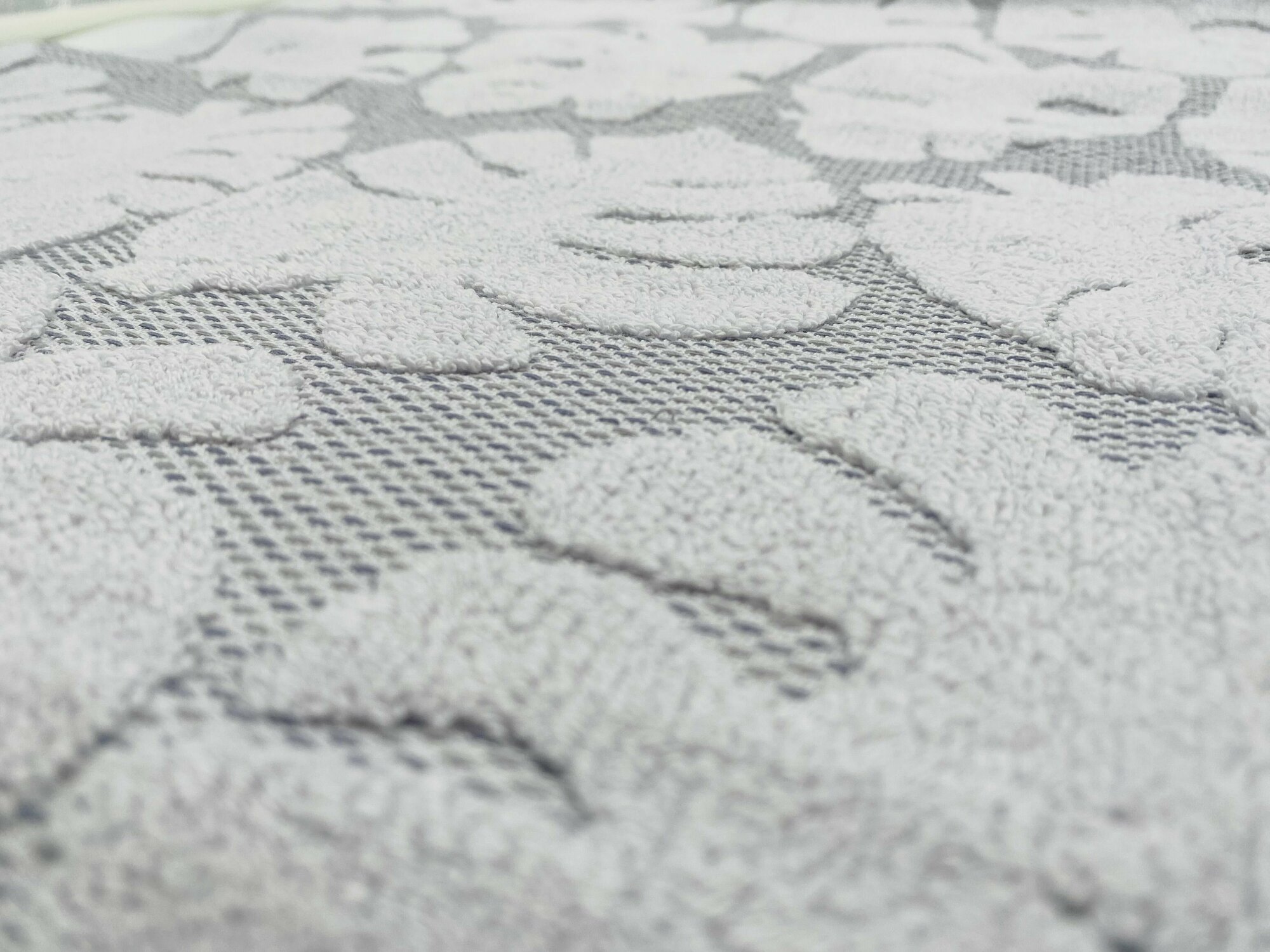 Полотенце махровое банное Серое Слоны 70*140 см — фото 1