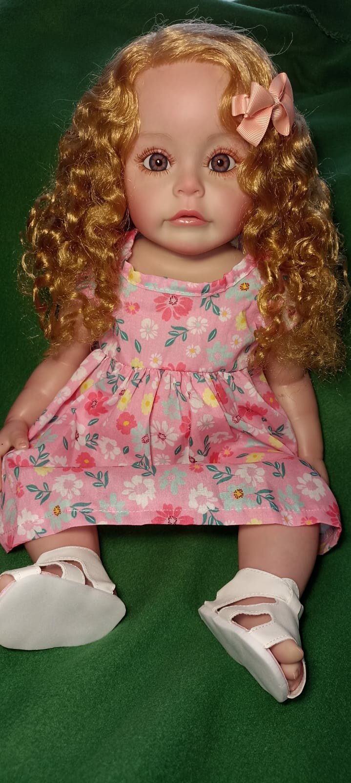 Кукла реборн виниловая 55 см, можно купать. Кукла Reborn в розовом платье.