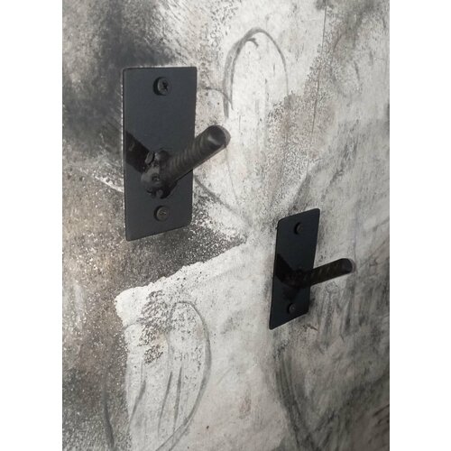 Крючок Loft настенный металлический из арматуры черный 345₽