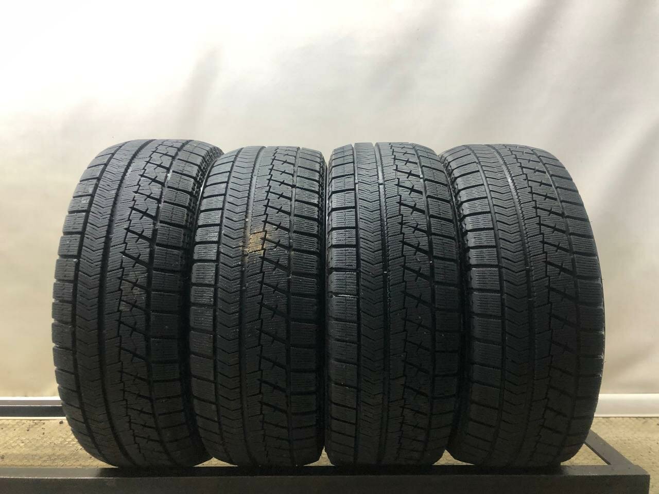 Bridgestone Blizzak VRX 205/55 R16 БУ Шины Зимние