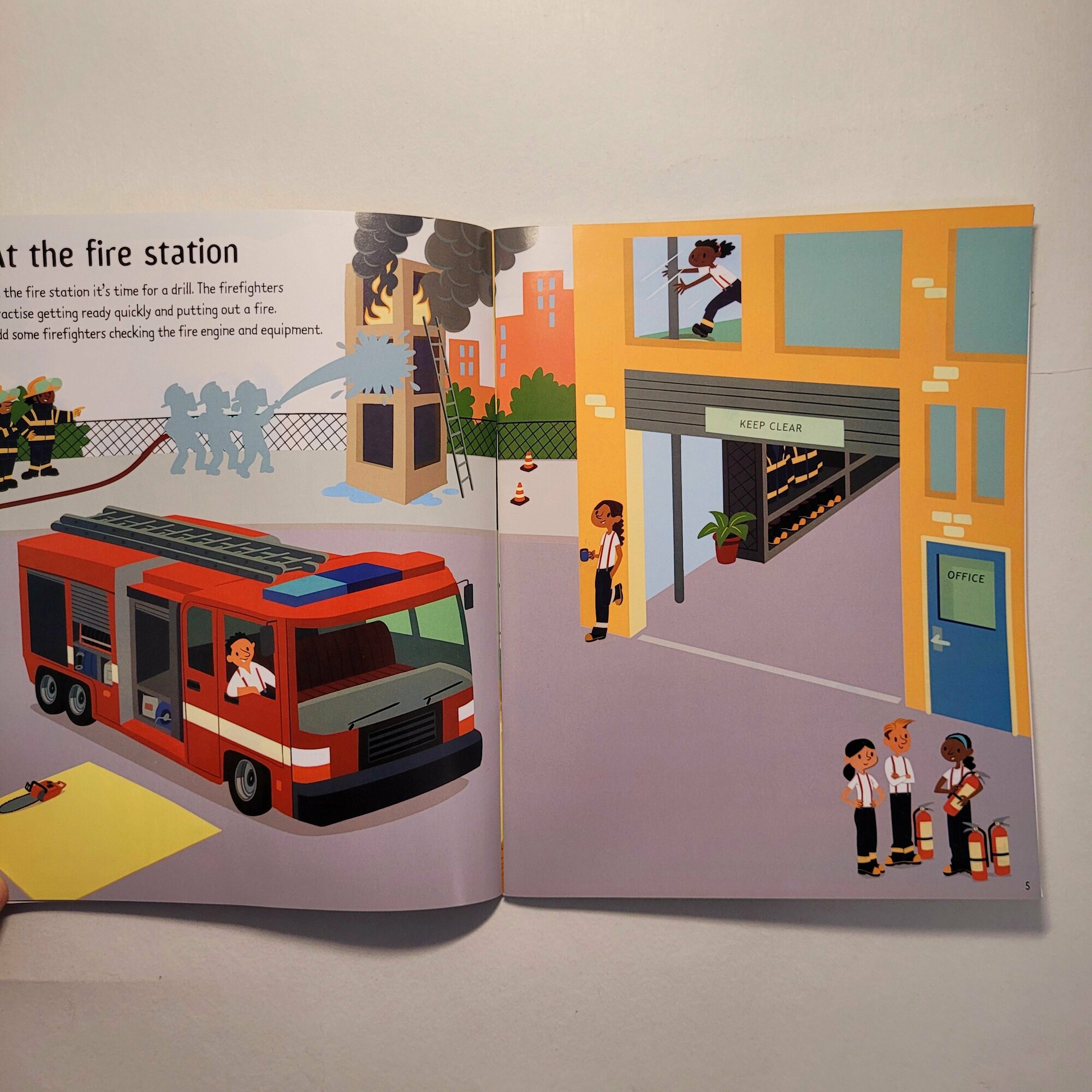 First Sticker Book. Jobs (Watson Hannah) - фото №4