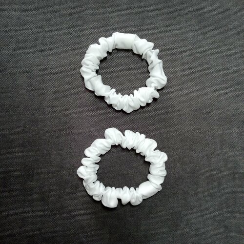 Резинки для волос узкие 2 штуки белый