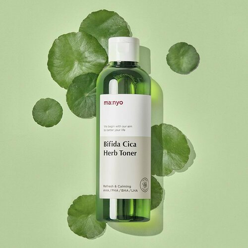 Успокаивающий тоник для чувствительной кожи Manyo Bifida Cica Herb Toner 210мл. тоник для лица roz mary тоник выравнивающий микрорельеф и тон кожи натуральный с пребиотиками