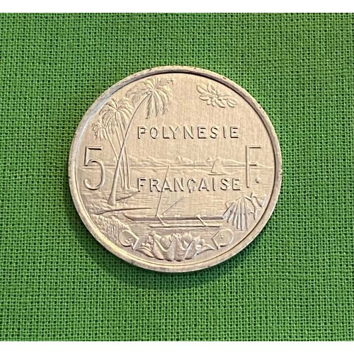 Монета Французская Полинезия 5 франков 2000 год aUNC монета 5 франков 2005 бесконечная любовь конго