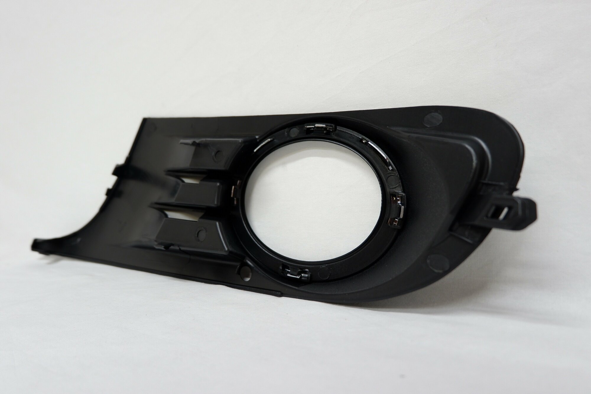 Окантовка противотуманной фары правая Volkswagen Golf 6 2009-2013 5k08536669b9 — фото 10