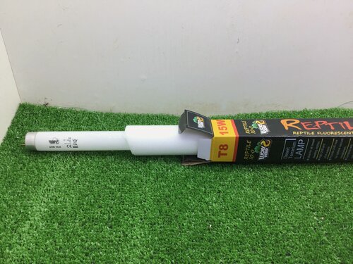 Изображение товара Аквариумная ультрафиолетовая лампа для террариума т8 / 15вт / UVB 10.0 , REPTILE LUCKY HERP