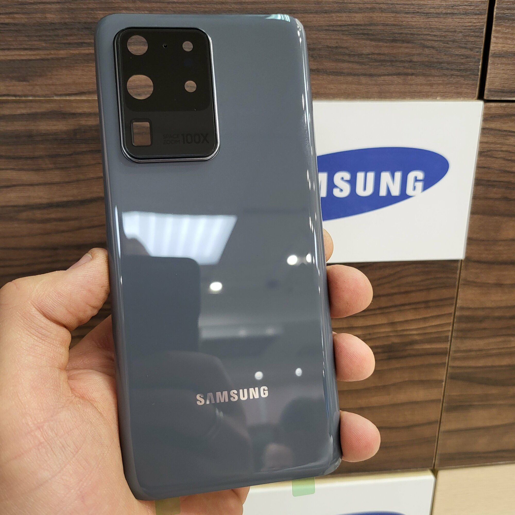 Крышка для Samsung S20 Ultra - задняя стеклянная панель "хорошее качество" (серого цвета)