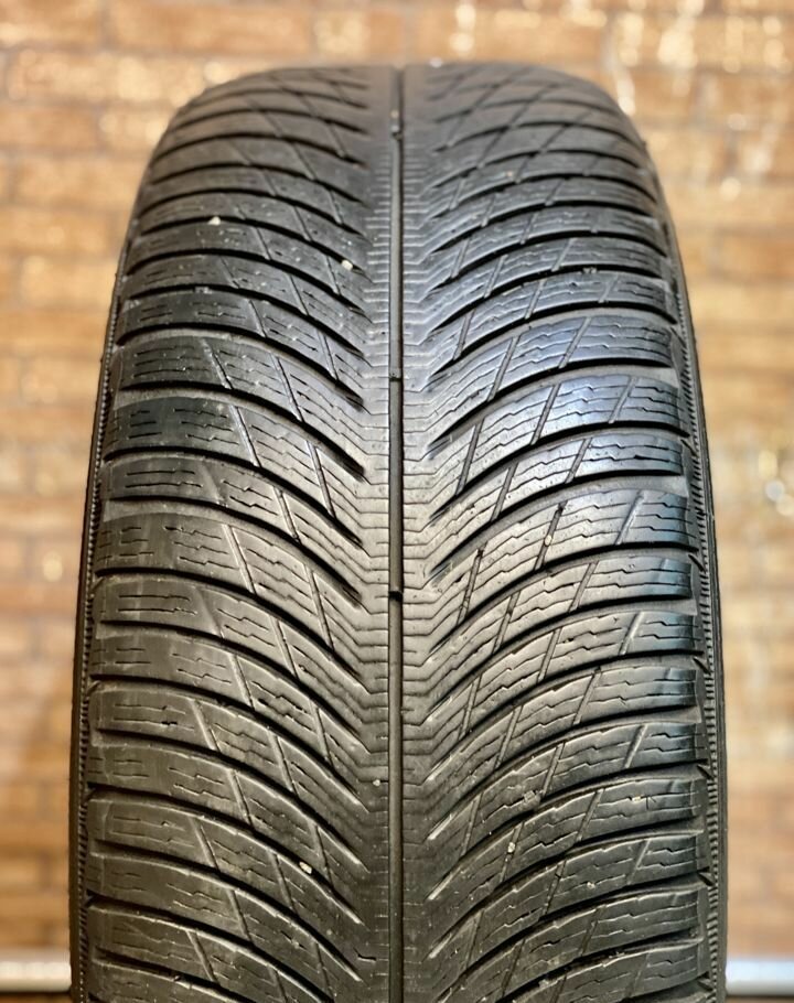 Michelin Pilot Alpin PA5 235/50 R19