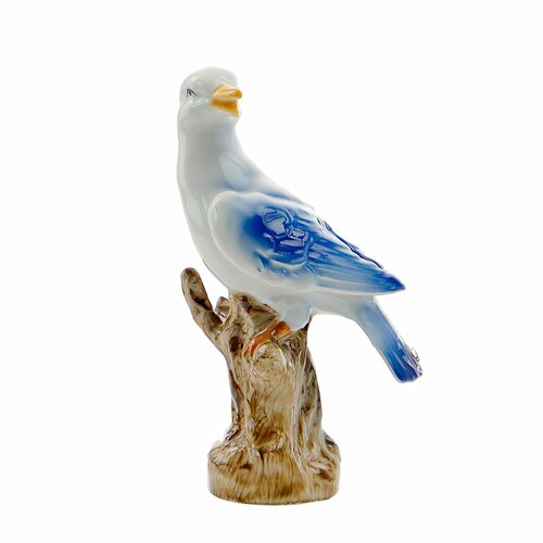 Статуэтка Птица на дереве 17 см фарфор 895₽