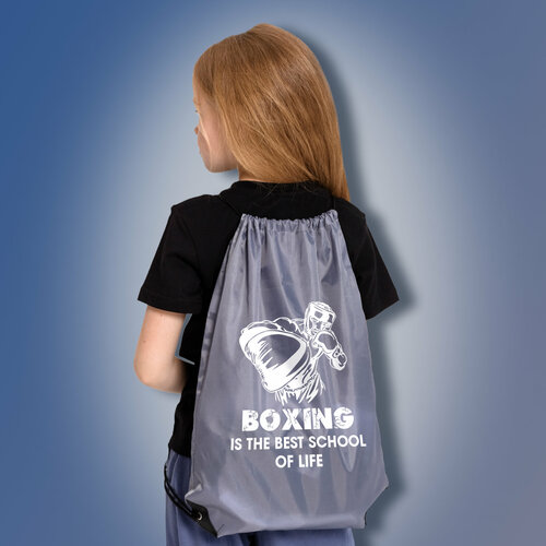 фото Сумка мешок с изображением боксера и надписью boxing is the best school of life, серого цвета aika "яркость и стиль в спорте"