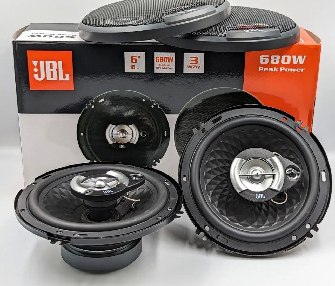 Автомобильные колонки JBL GTO-0639 /Автомобильные динамики Коаксиальная акустика 3-x полосная. Комплект из 2 шт, 680 Вт, 16 См, 6.5 Дюйм.