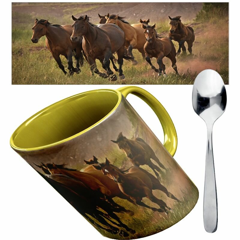 фото Кружка с ложкой "Табун лошадей" желтая внутри
